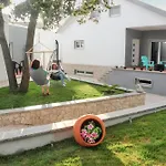 Charming House Atalaia + Pool Holiday home