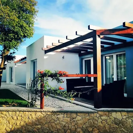 Nyaraló Charming House Atalaia + Pool
