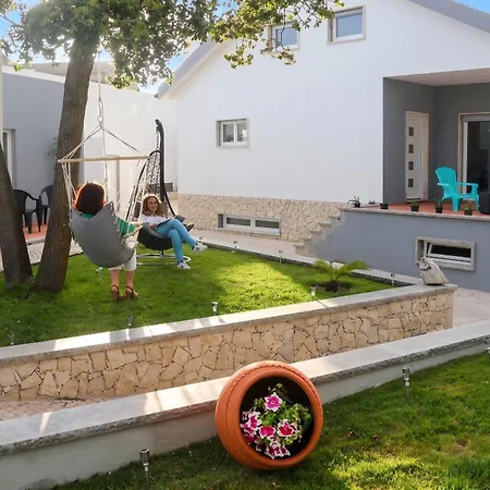 Vakantiehuis Charming House Atalaia + Pool Lourinhã