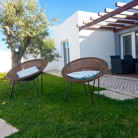 Vakantiehuis Charming House Atalaia + Pool