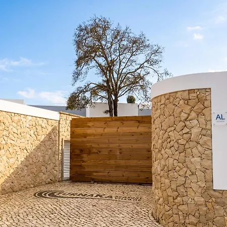 Charming House Atalaia + Pool Vakantiehuis *